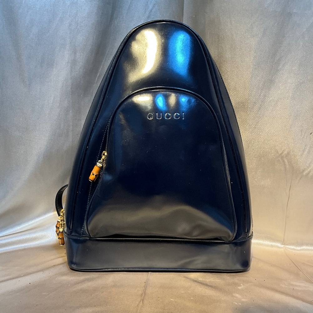 Authentic Gucci single strap/sling Navy blue backpack. 103-